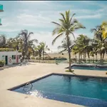 2M9-4 Apartment Of 2 Oceanfront Bedrooms With Pool